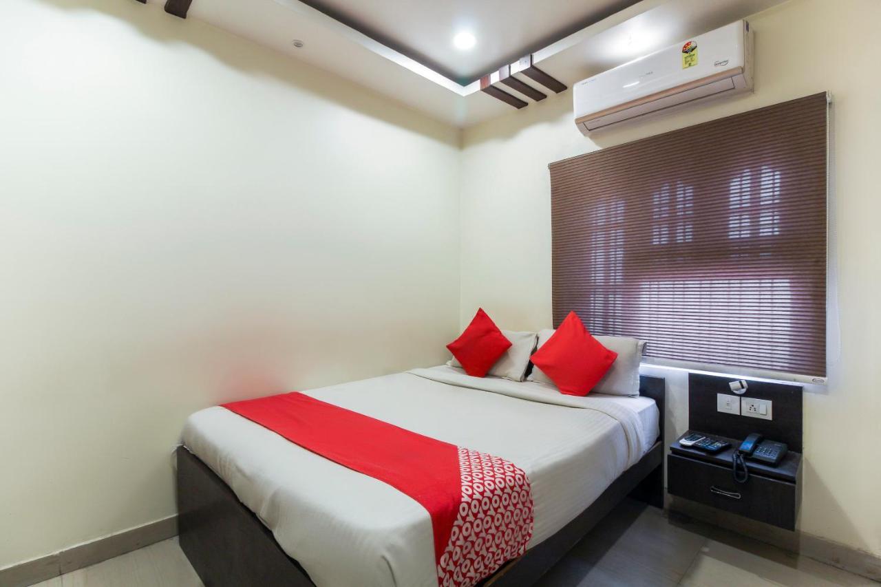 Hotel O Sri Harsha Residency Near Jntu Metro Hyderabad Exteriör bild