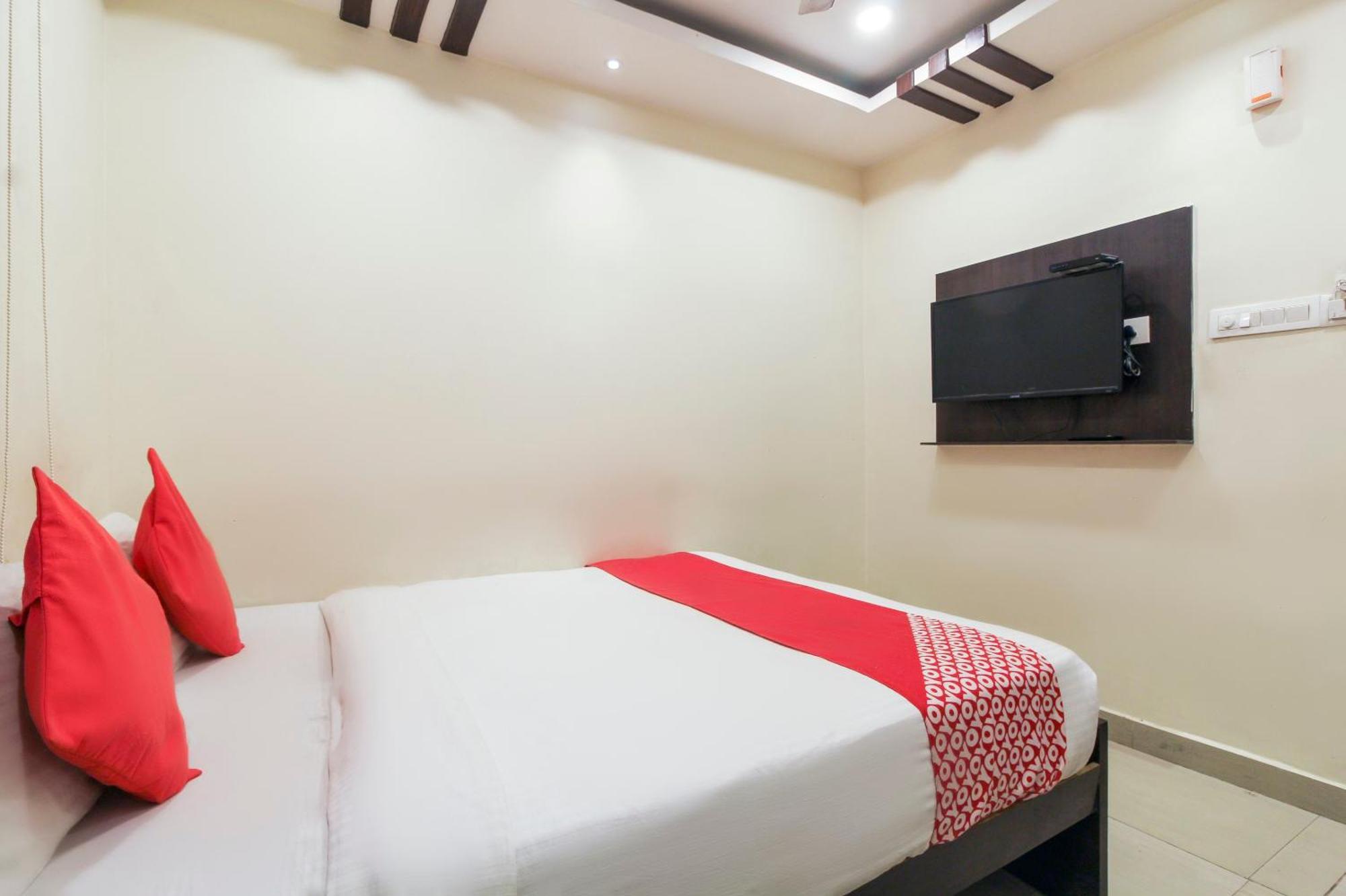 Hotel O Sri Harsha Residency Near Jntu Metro Hyderabad Exteriör bild
