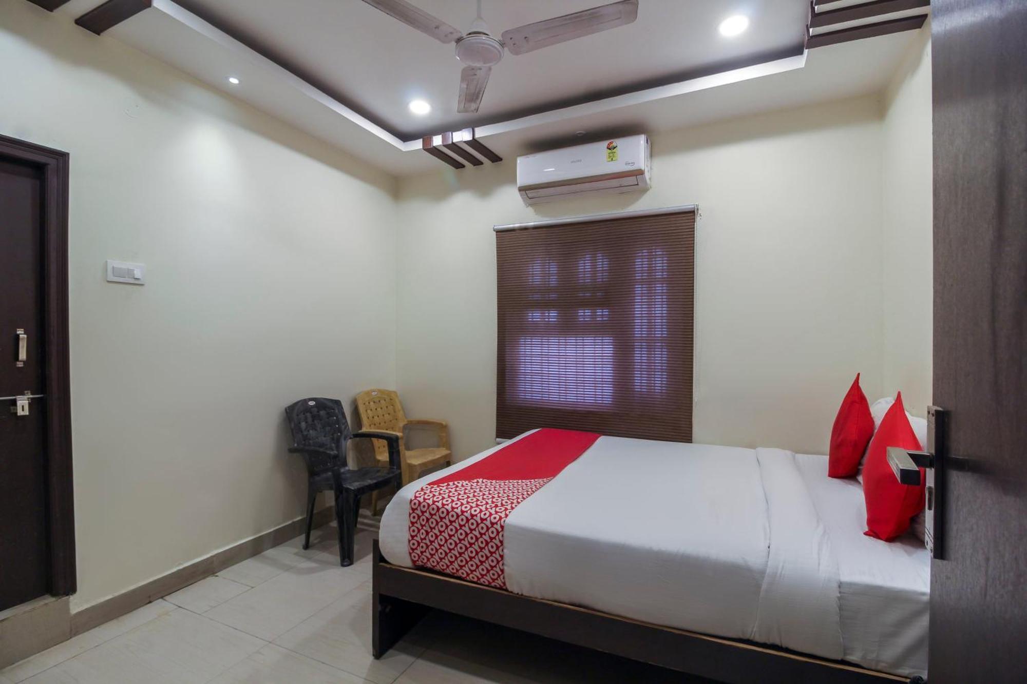 Hotel O Sri Harsha Residency Near Jntu Metro Hyderabad Exteriör bild