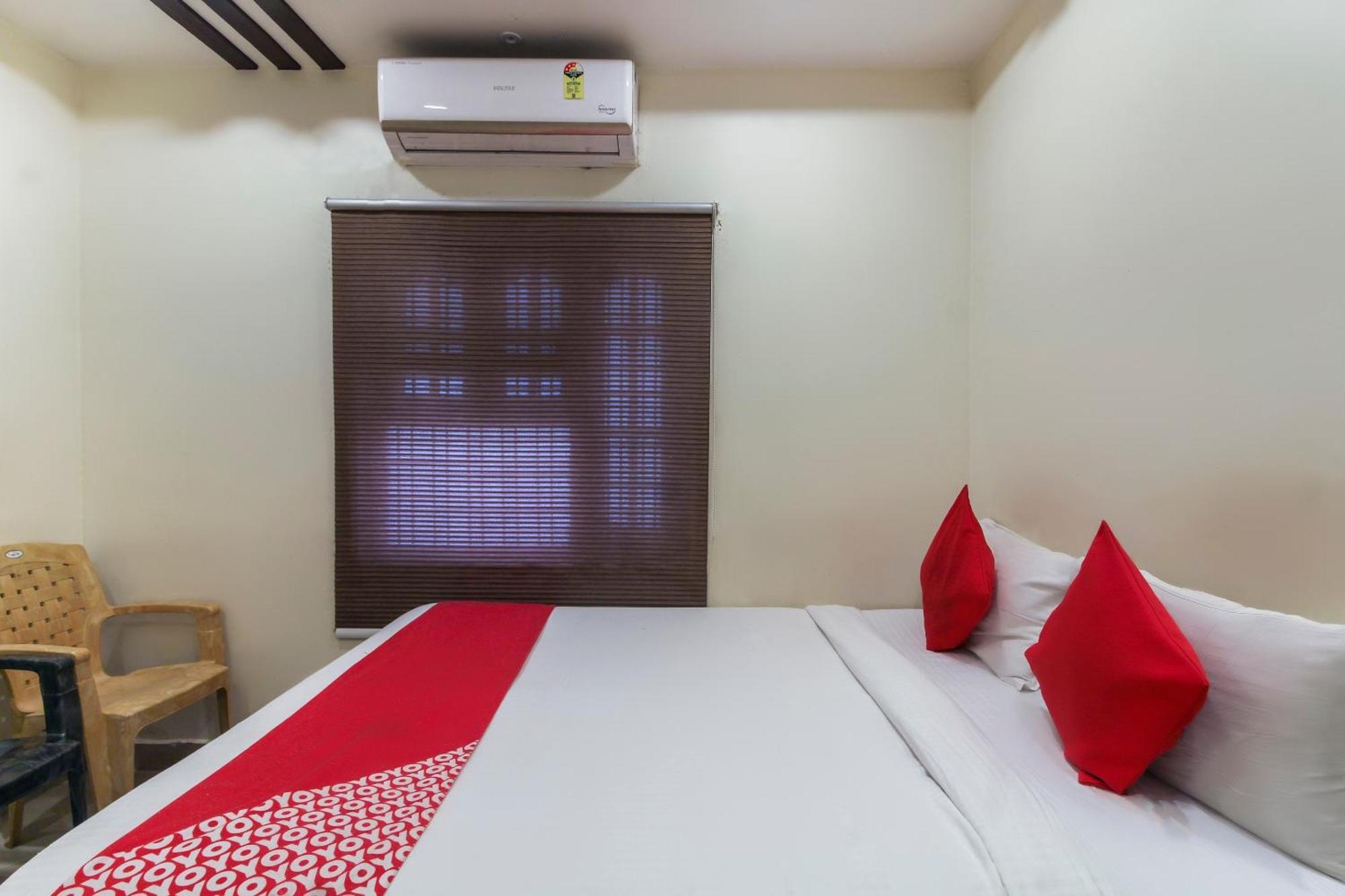Hotel O Sri Harsha Residency Near Jntu Metro Hyderabad Exteriör bild