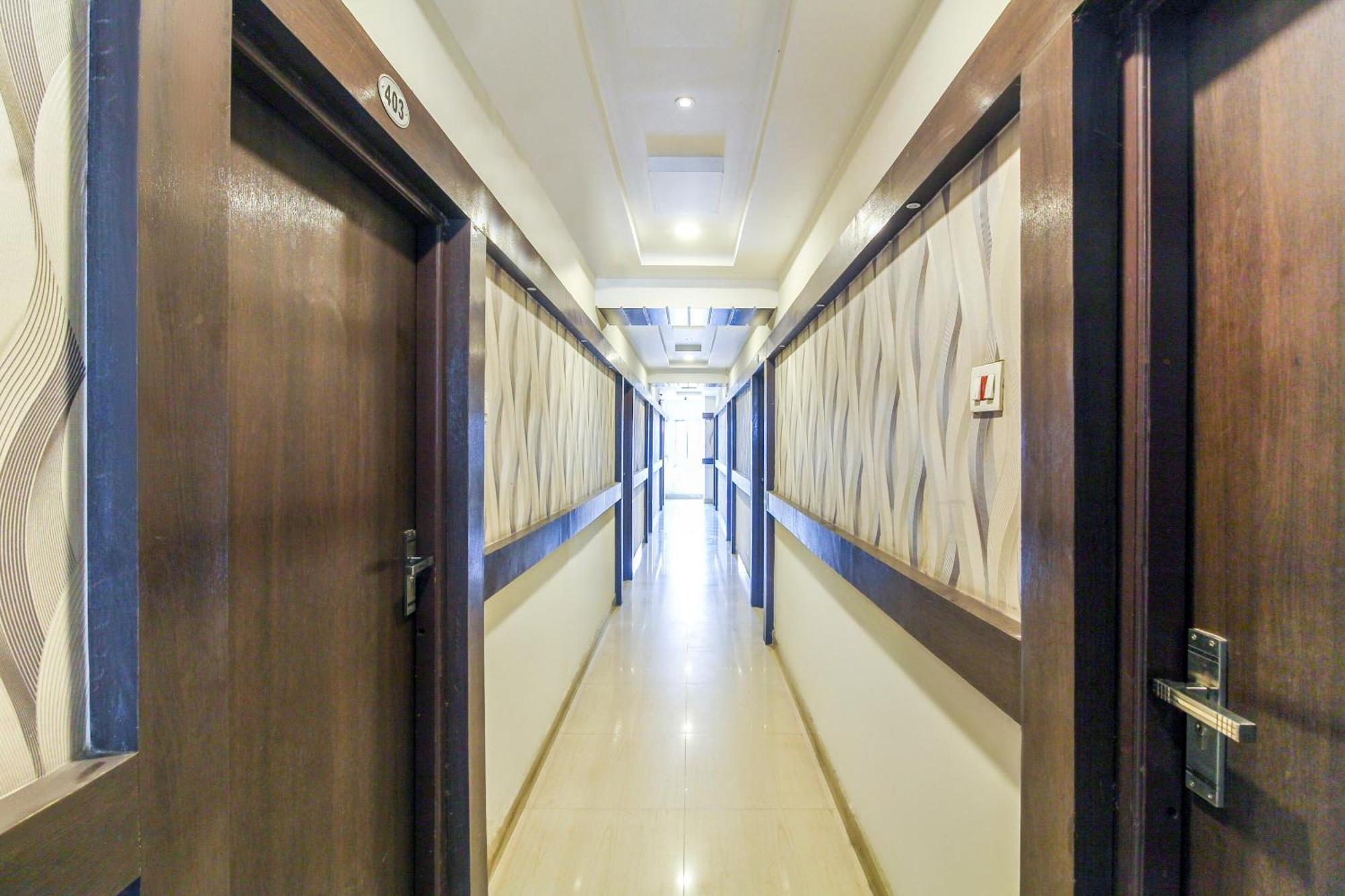 Hotel O Sri Harsha Residency Near Jntu Metro Hyderabad Exteriör bild