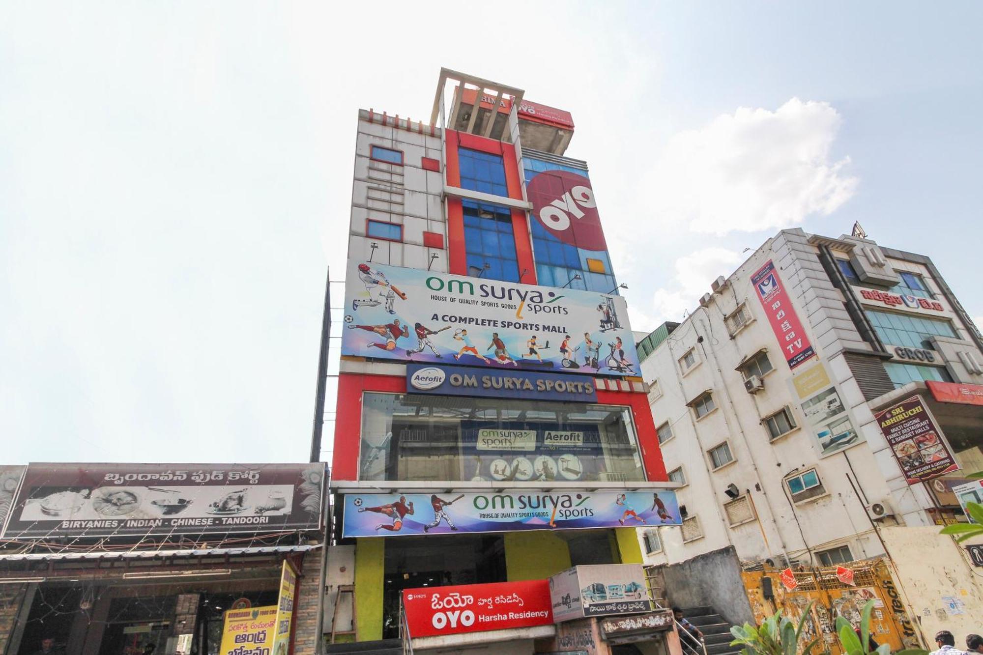 Hotel O Sri Harsha Residency Near Jntu Metro Hyderabad Exteriör bild