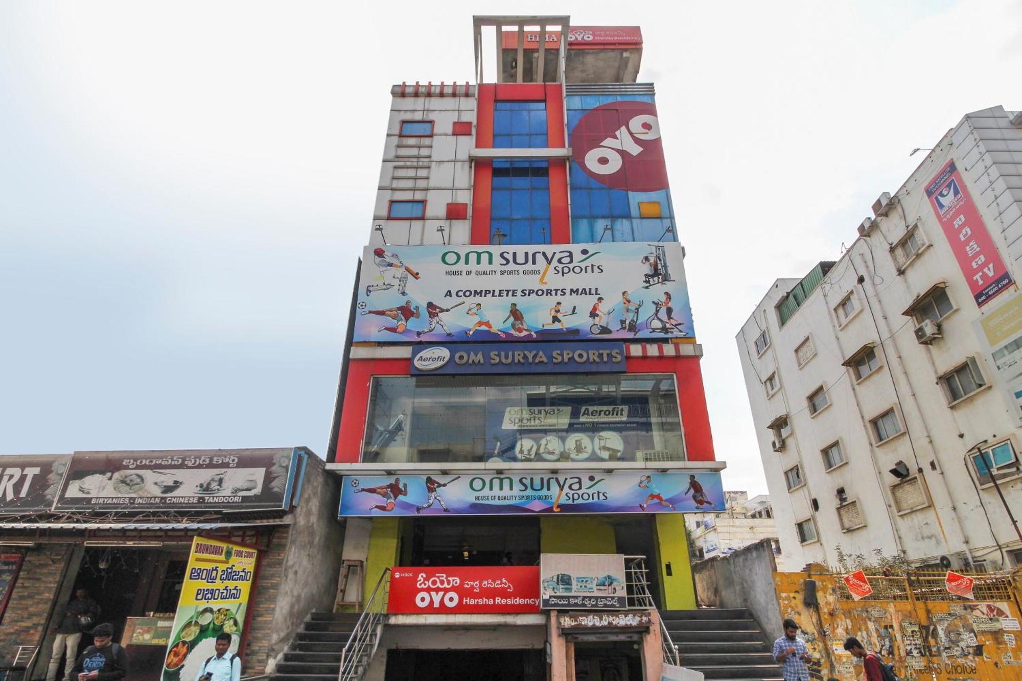 Hotel O Sri Harsha Residency Near Jntu Metro Hyderabad Exteriör bild