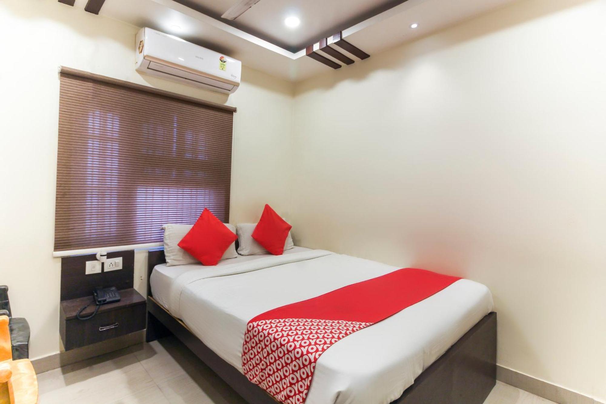 Hotel O Sri Harsha Residency Near Jntu Metro Hyderabad Exteriör bild