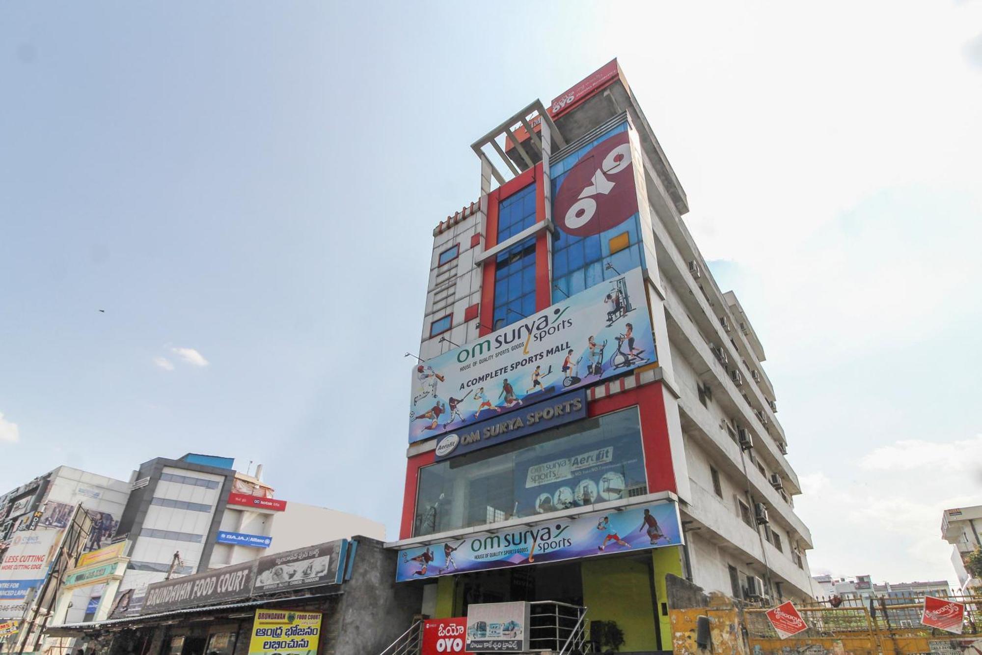 Hotel O Sri Harsha Residency Near Jntu Metro Hyderabad Exteriör bild